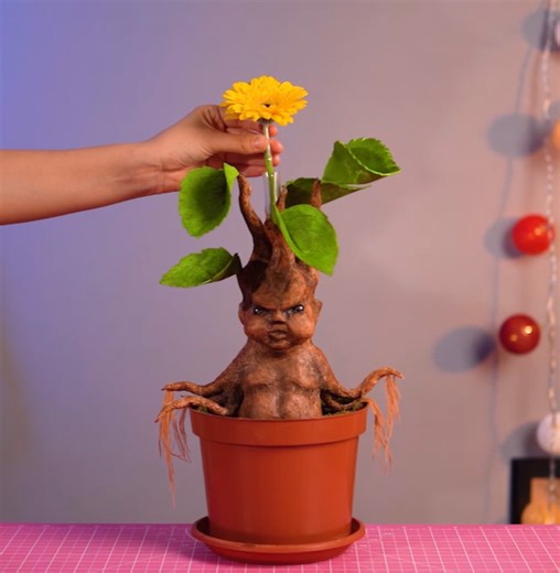 Creating Harry Potter's Mandagora flower from aluminum foil! | 5-Minute Crafts Family