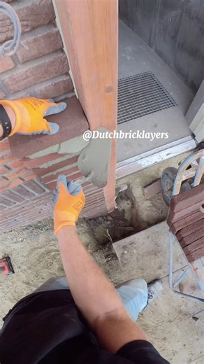 Bricklaying door bricks 🧱 #mason #brickwork #bricklayer #craft | Dutchbricklayers