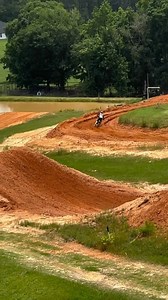 Final prep underway at clubmx 🪏 (Via Club MX on Instagram) #ProMotocross #SMX | Pro Motocross