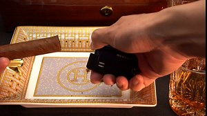 CIGARISM Piano Finish Spanish Solid Cedar Cigar Humidor 30 Count (Black Finish)