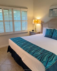 Unit G-1 at the Maalaea Surf Resort is a spacious corner ground-floor apartment, conveniently located just a short distance away from the larger of the two swimming pools and less than two hundred feet from Sugar Beach - a 5-mile stretch of golden sand. The unit also offers easy access, with no need to climb stairs or hills; it's only 110 steps away from the parking lot. For those looking for a relaxing getaway, this comfortable and well-appointed apartment is the perfect choice - situated so cl