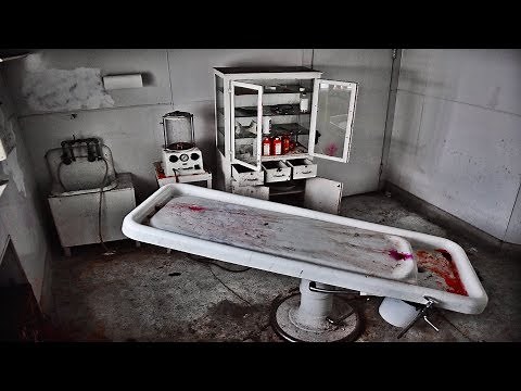 ABANDONED HAUNTED FUNERAL HOME FROM 1920s! (COFFINS, EMBALMING ROOM!)