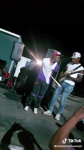 Abantu abavuke bame mgezinyawo sihlangabeze UMSHOSHAPHANSI,kusele olwakusasa kuphela usuku ukut sithi uyivoroso umama….phindaaa Bremaaa #gcwalisatheatrephamuuuuu5nov #insimbinewalbum | Insimbi zezhwane Elvis & Brema