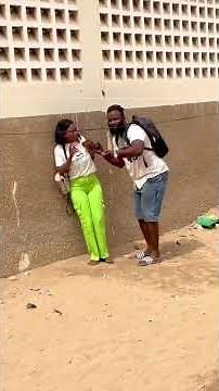 Caméra cachée très drôle même 😂😂😂😂