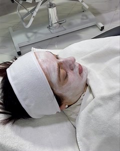 Trajtimi perfshin pastrim me SkinScrubber, HydraFacial, Lifting Ultrasound, Cold Hammer Massage, Oxygeno Terapi Maske Bio me Vitamina finale dhurate. Efektet e trajtimit jane te menjehershme. | Body Care Pro Center