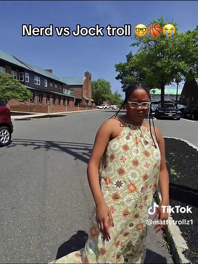 Nerd vs Jock Prank Video: Hilarious Troll Moments