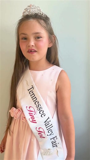 Register today to compete in the Tennessee Valley Fair Pageants 👑 We offer nine different divisions for all ages! Serve our great community as ambassador of the TVF and also receive prizes (Fairest of the Fair wins a $1,000 scholarship 👩‍🎓). Don’t wait, register today ---> https://tinyurl.com/mrysfurd | Tennessee Valley Fair