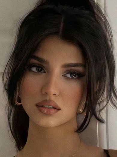 Kahan hain wo log jinko skin colour attractive nahi lagta?