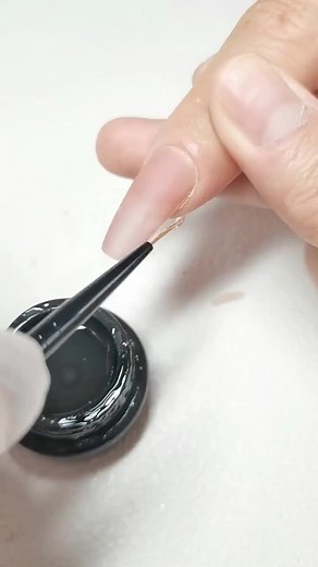 Natural acrylic coffin press on nails #naturalnailoverlay #acrylicnails #coffinnails #pressonnails | 𝙏𝙖𝙩𝙩𝙤𝙤𝙨