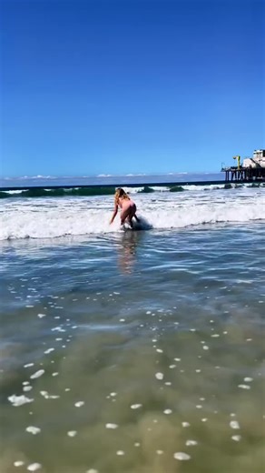 em栗 on Instagram: "Join me at the beach ☀️"