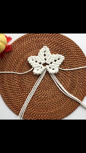How to make macrame autumn leaf 🍁🍁🍁🍁 #macrame #macrameleaf | Miss Knottie Macrame