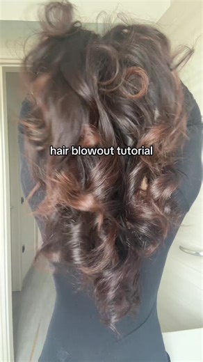 Essential Hair Blowout Tutorial for Beautiful Brunettes