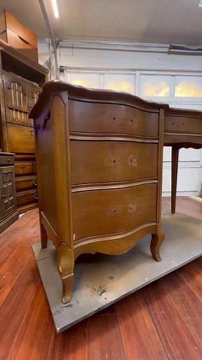 How I painted a French Provincial desk in rainbow sherbet! #daydreamapothecarypaint #freespiritbycrysdawna #redesignwithprima #decormoulds #decortransfers #cecerestyled #paintedfurniture #howtopaintfurniture #castingresin #blendedpaint | Lotus Theory Designs