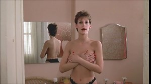 Jamie Lee Curtis loves showing her perfect Tits