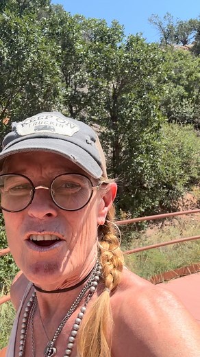 Garden of the gods, Colorado Springs, Colorado##SpiritualAwakening #ColoradoSprings #Adventures #Love #Spirit #beautyiseverywhere | Angela Smith