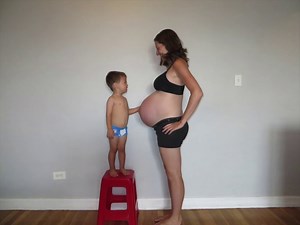 Stop Motion Timelapse of Twin Pregnancy