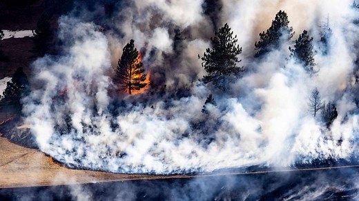 Evacuations ordered as wildfires approach Boulder, Colorado
