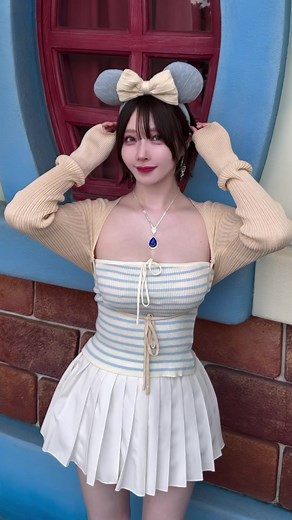 胸元、日焼け止めでテカテカになってた( ˊᵕˋ ;)久々のディズニー‪‪❤︎‬ #mytype #disney #おすすめ | disney