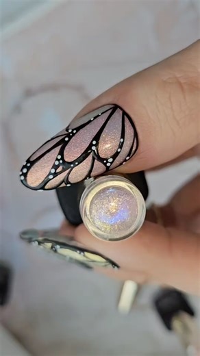 Z naszych nowych GLAMIXÓW można zdziałać cuda… 🦋 | Nails Company