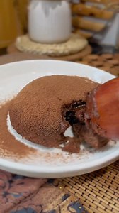 Resepi Milo Lava Cake 😋🍫🍮 Credit Video @ bungalily_2 | Mozacrunch