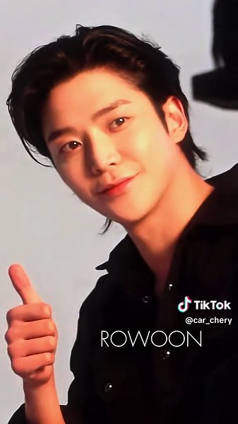 ROWOON: Daily Moments of Falling in Love