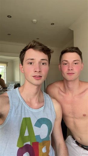 Czechgaytwins1 (@czechgaytwins1)’s videos with