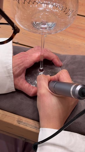 1st Anniversary Celebration: Engraving Glasses at Mango Home Barcelona