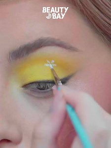 Create the ultimate summer glam inspired by our mega babe @bethpaintermakeup using her collab with Sample Beauty 🤩🔥. Now grab an extra 10% off using code: SAVE10. | Beauty Bay