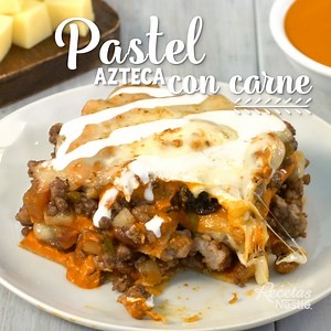 Lúcete con tu familia con un delicioso PASTEL AZTECA con CARNE ¡Delicioso! https://bit.ly/3dKpnA0 | Recetas Nestlé