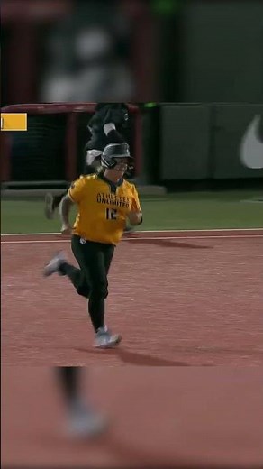 Taylor Edwards Goes Yard 🔥
