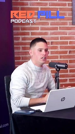 Cuando una mujer gana mucho dinero: "No necesito a un hombre que me mantenga". Cuando un hombre gana mucho: "Ya puedo formar una familia" #feminismo #mujeres #mujeresempoderadas #mujeresemprendedoras #mujeresmillonarias #mujeresexitosas #mujerestoxicas #hombres #hombresemprendedores #podcast #redpill | Red Pill Podcast