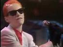 Eurythmics - Sweet Dreams (live)