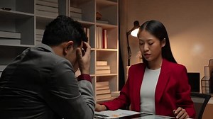 Der Leiter der Finanzbranche kritisierte die: Stockvideos & Filmmaterial (100 % lizenzfrei) 3413441041 | Shutterstock