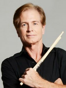 Morre o batera Pat Torpey, do Mr Big; relembre performance emblemática | Blog do Cifra Club