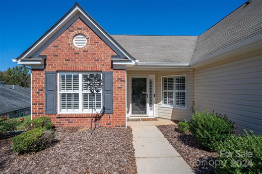 209 Woodbridge Cir, Mount Holly, NC 28120 - MLS 4190592 - Coldwell Banker