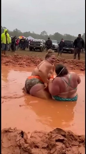 She didn't expect THIS in the mud wrestling pit #wrestling #shocking #shorts