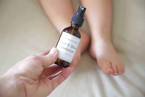 DIY Foot & Shoe Deodorizer Spray