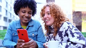 Dos amigos diversos en un café: video de stock (totalmente libre de regalías) 3851270843 | Shutterstock
