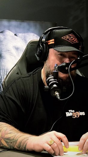 Tommy Dahl just doesn’t get caravans 😂 @alphablokespodcast #reels #explore #explorepage #caravan #holidays #banter #twoflogspodcast | Two Flogs Podcast