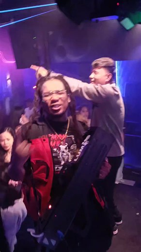 gettin lit on the floor now! And having fun with our new toy! This is how we do it CLUB 22 🙌 | CLUB 22