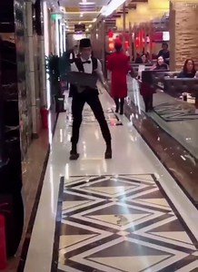 55K views · 474 reactions | 5-star restaurant service staff | Os Tifóides | Facebook