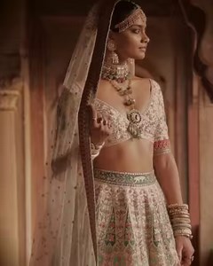 Charbagh featuring the Nargis collection. Winter 2019 bridal. Jewellery Courtesy: Sabyasachi Heritage Jewelry collection @sabyasachijewelry For all enquiries, please mail us at customerservice@sabyasachi.com Video Courtesy: Sabyasachi and @peanutbutterind Music: The Sabyasachi Culture Foundation Makeup and hair by @deepa.verma.makeup Models: @vishakha_b, @archanaakilkumar, @eugeniya.belousova, @anjalisivaraman, @priyadarshini.96, @__kripali Production: @bhavnaguptapatel for @oaktreepictures Loca