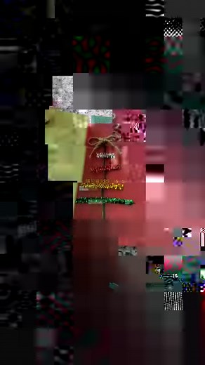 Easy Homemade Christmas Card DIY. Low cost, perfect for a class project or kids group. #crafts #diy #kidscrafts #viral #christmas #youthgroup #dollartreecrafts #cardmaking | A Thrifty Mom