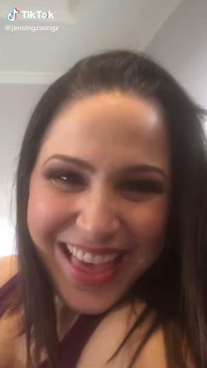 Jennifer peña tik tok