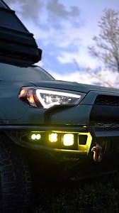 Who needs a hotel room when you can have a rooftop tent with a million dollar view? 📸: @shawnkalatucka #ragofabrication #getoutdoors #overlanding #4runner #4runnermods #4runnercrew #toyota4runner #yotamafia #yotalife #yotanation #4runnermafia #4runnerunleashed #4runneroffroad #4runnernation #4runnertrail #4runnerdaily #4runnerfreaks #letsgoplaces | Rago Fabrication
