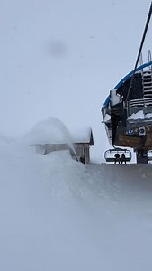 La Japow !? Non, ici c’est la Serrechepow ❄️ Japow = neige mythique du Japon qui tombe en quantité 🇬🇧 Japow!? No, this is Serrechepow ❄️ 🇮🇹 Japow!? No, qui è Serrechepow ❄️ #serrechevalier #hautesalpes #japow | Serre Chevalier Domaine Skiable