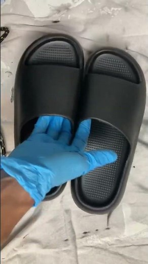 How to customize your Slides 🩴 #customshoes #customsneakers #art #arttutorial