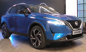 Wechsel der Batterie am Nissan Qashqai | Laden der leeren Batterie |   Anlernen