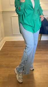 بنطلونات الجينز الأكثر أناقة لستايلك من إيفا ❤️ للطلبات تسوقي عبر موقعنا أو كلمينا عبر الرسائل 💕 | Eva Fashion