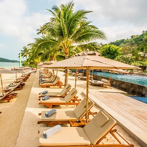 Beachfront or poolside? Thankfully, at InterContinental Koh Samui Resort, you don't have to choose. | InterContinental Hotels & Resorts